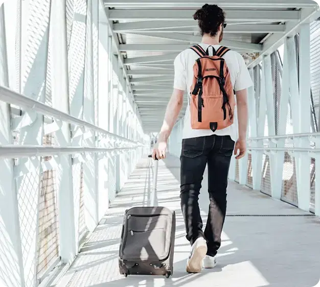 médico dándole la mano a un paciente